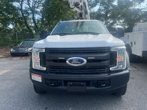 Used 2019 Ford F450 XL w/ Aft-axle Frame Extension Pack RWD image 2