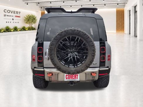 Used 2021 Land Rover Defender 110 X AWD/4WD image 10