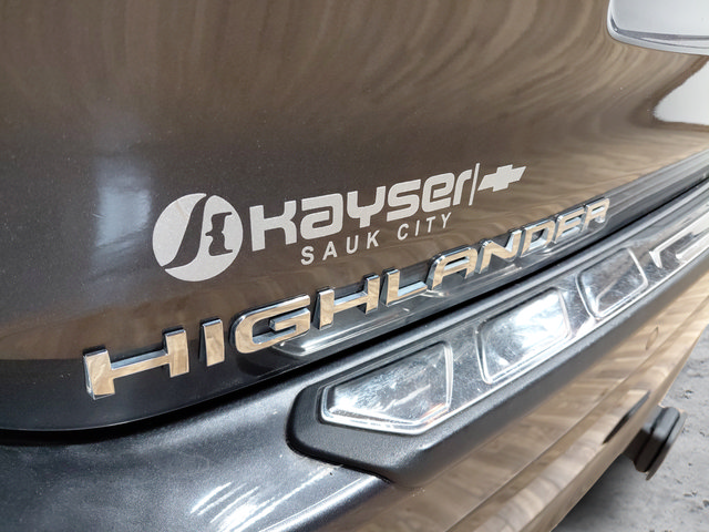 Used 2023 Toyota Highlander Limited AWD/4WD image 12