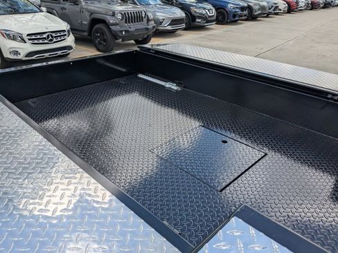 New 2025 Ford F350 Lariat w/ Lariat Ultimate Package image 12