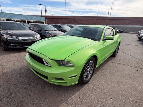 Used 2013 Ford Mustang Premium RWD image 1