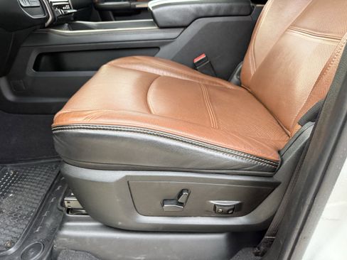 Used 2019 RAM 3500 Limited image 29