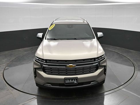 Used 2024 Chevrolet Suburban Premier image 25
