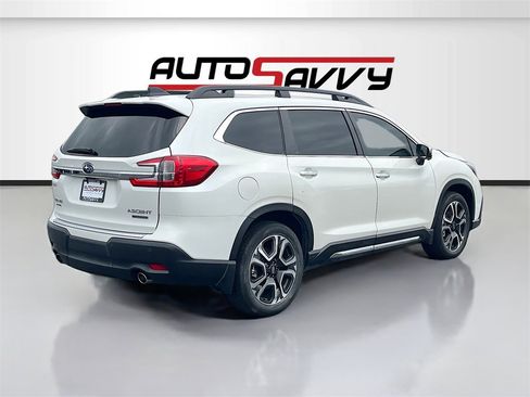 Used 2023 Subaru Ascent Touring image 7
