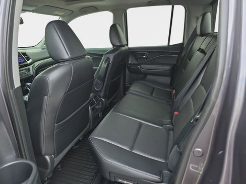 Certified 2019 Honda Ridgeline RTL-T image 15