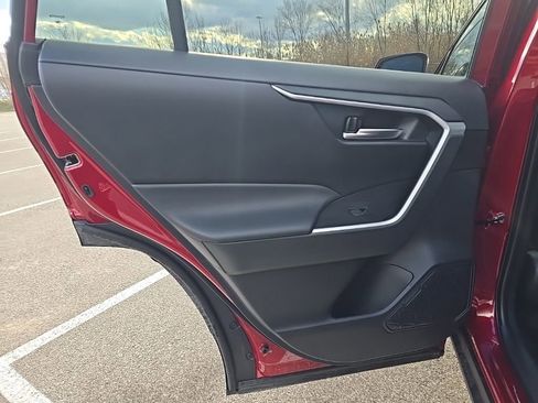Certified 2025 Toyota RAV4 XLE image 29