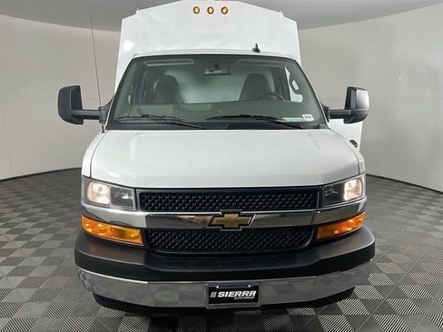 New 2025 Chevrolet Express 3500 w/ Power Convenience Package image 9