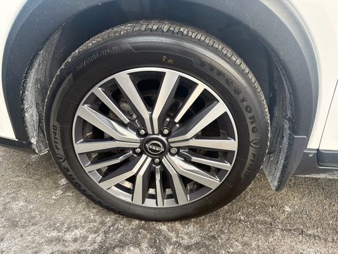 Used 2024 Nissan Kicks SV image 11