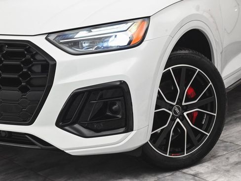 Used 2025 Audi SQ5 Premium Plus w/ Premium Plus Package image 39
