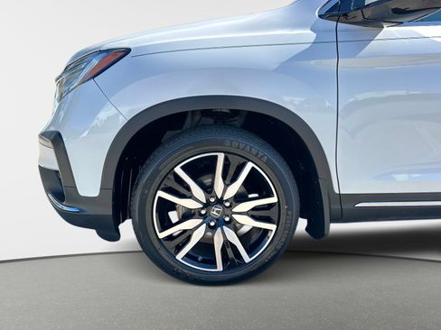 Used 2022 Honda Pilot Touring image 10