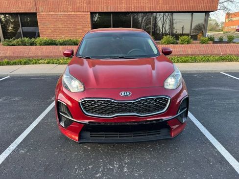 Used 2021 Kia Sportage LX image 2