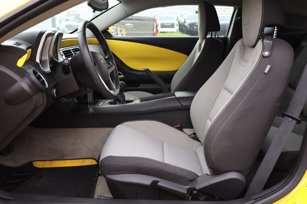 Used 2012 Chevrolet Camaro LS RWD image 11