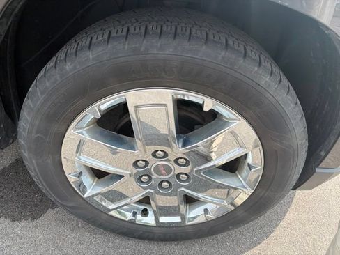 Used 2017 GMC Acadia Limited SLT FWD image 4