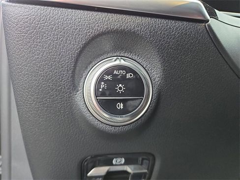 New 2026 Mercedes-Benz C 300 4MATIC Sedan image 19