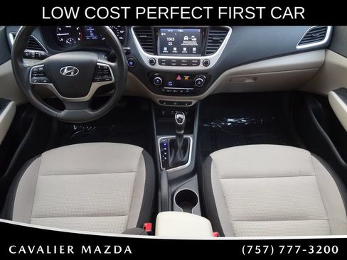 Used 2022 Hyundai Accent Limited FWD image 13