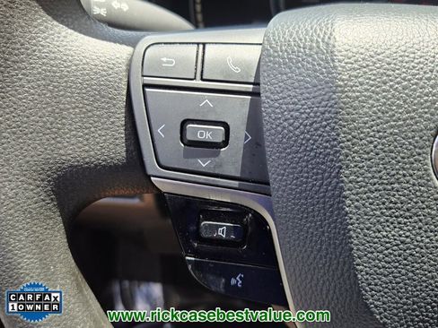Used 2025 Toyota Camry LE FWD image 28