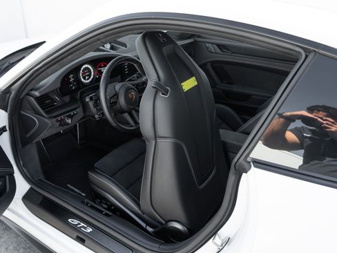 Used 2022 Porsche 911 GT3 RWD image 28