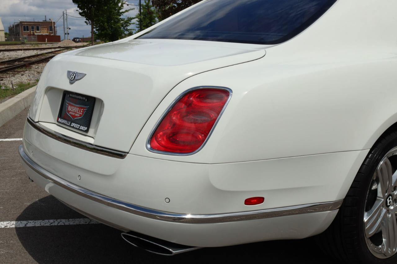 Used 2011 Bentley Mulsanne RWD image 26