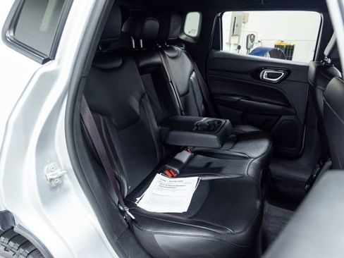 Used 2024 Jeep Compass Trailhawk AWD/4WD image 24