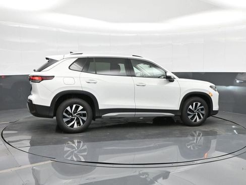 New 2025 Volkswagen Tiguan S FWD image 4