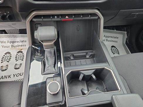 Used 2022 Toyota Tundra SR5 image 28