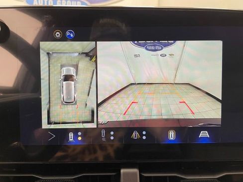 New 2026 Chevrolet Equinox LT w/ Safety and Technology Package AWD/4WD image 5