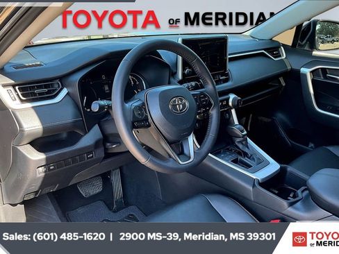 Used 2024 Toyota RAV4 XLE Premium image 12