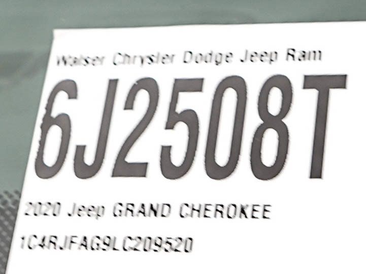 Used 2020 Jeep Grand Cherokee Altitude AWD/4WD image 30