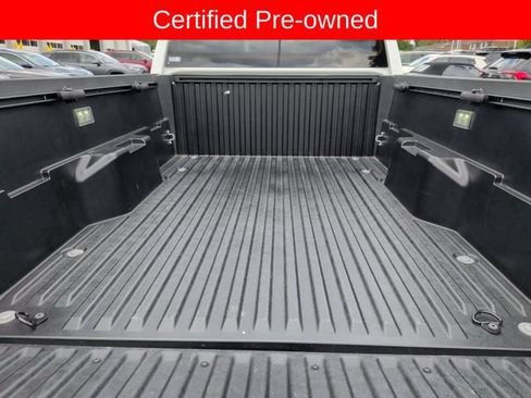 Certified 2025 Toyota Tacoma TRD Off-Road AWD/4WD image 26
