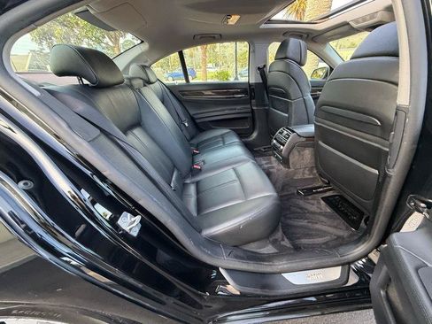 Used 2009 BMW 750i RWD image 50