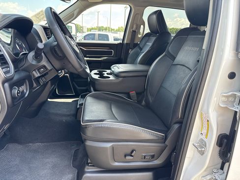 Used 2024 RAM 2500 Laramie w/ Safety Group AWD/4WD image 9