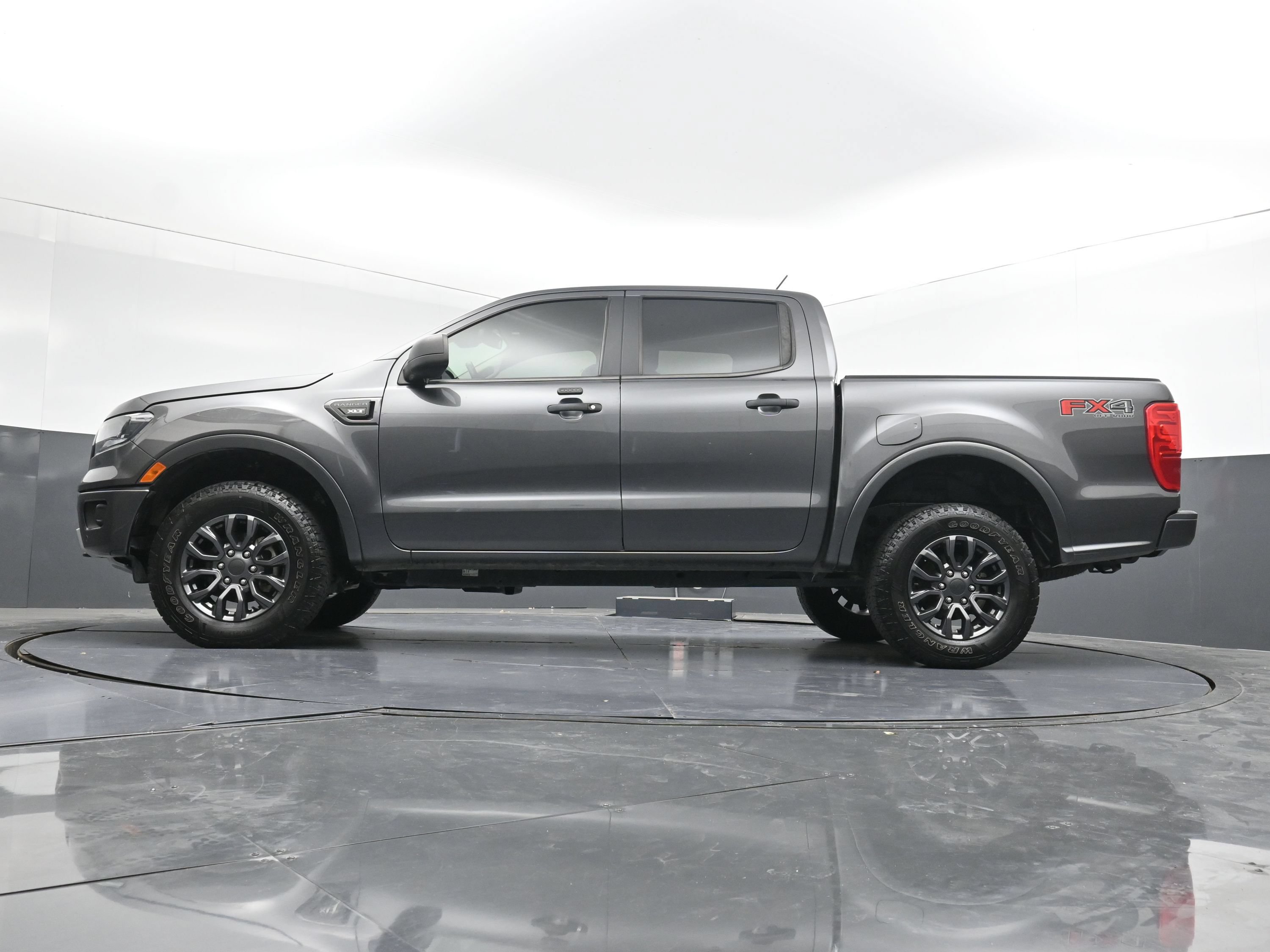 Used 2020 Ford Ranger XLT w/ Equipment Group 302A Luxury AWD/4WD image 27