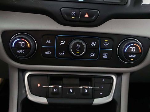 Used 2023 GMC Terrain SLE w/ Driver Convenience Package image 46