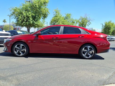 Certified 2023 Hyundai Elantra Limited w/ Cargo Package FWD image 2