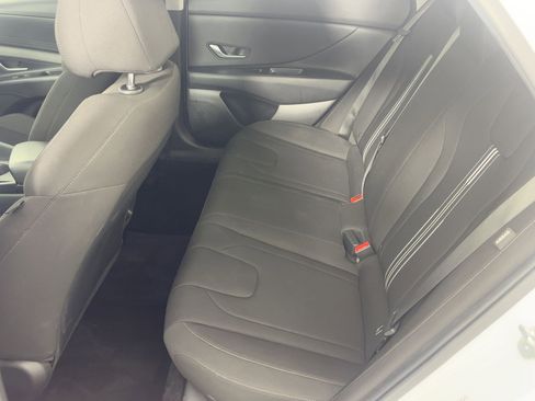Used 2024 Hyundai Elantra SEL image 15