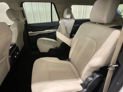 Used 2022 Ford Expedition Max Platinum image 13