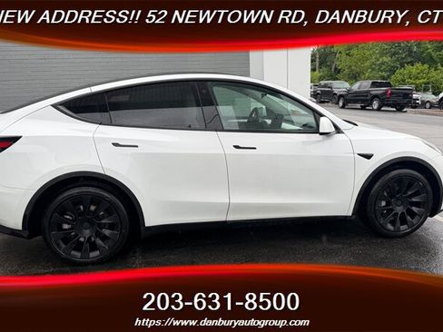Used 2023 Tesla Model Y AWD image 6