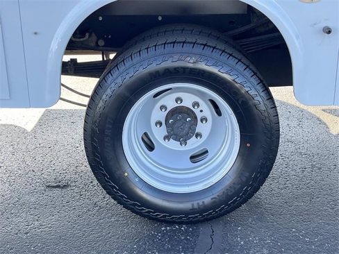 Used 2022 Ford F350 XL w/ Power Equipment Group image 11