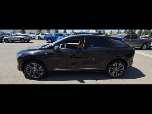 Used 2025 Cadillac Optiq Sport 2 AWD/4WD image 7