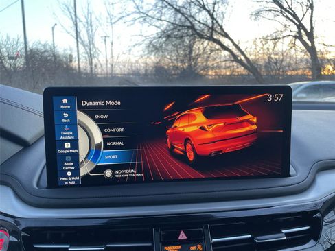 Certified 2025 Acura MDX SH-AWD w/ Technology Package image 36