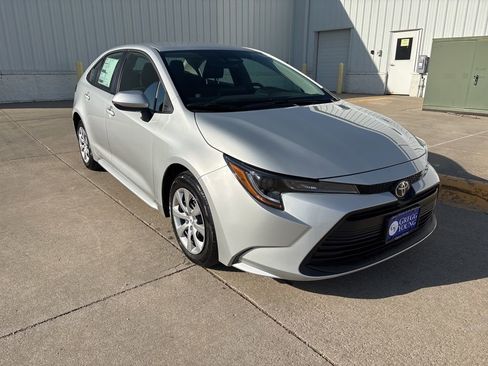 New 2026 Toyota Corolla LE image 4