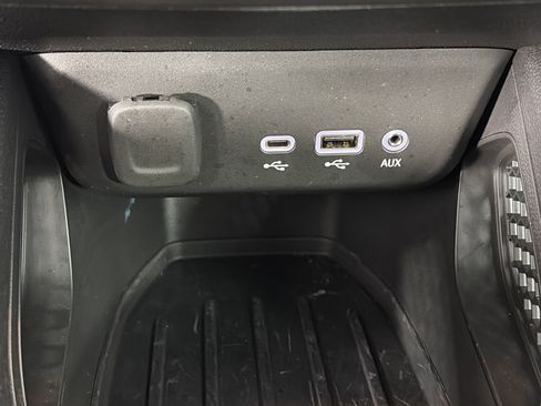 Certified 2023 Chevrolet TrailBlazer RS w/ Convenience Package image 25