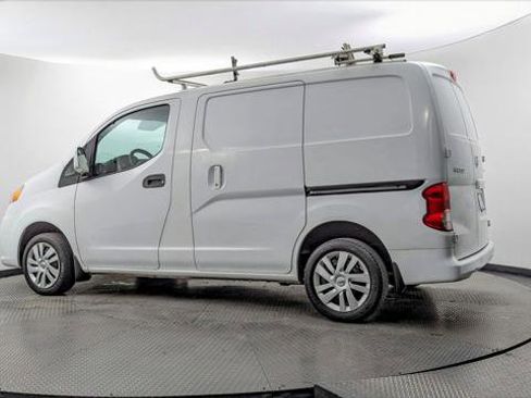 Used 2015 Nissan NV200 SV w/ Technology Package image 6