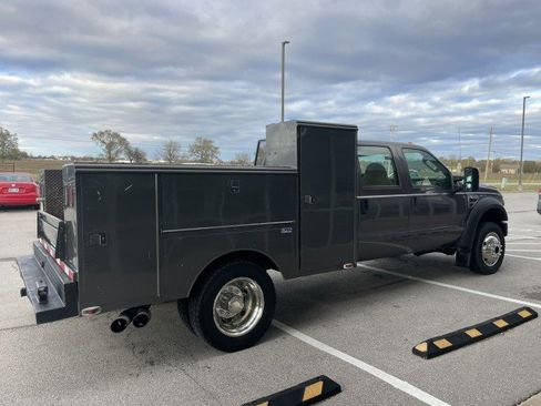 Used 2008 Ford F550 4x4 Crew Cab Super Duty image 2