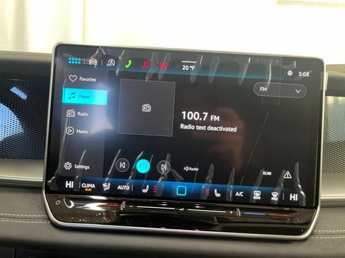 New 2026 Volkswagen Tiguan SE image 16