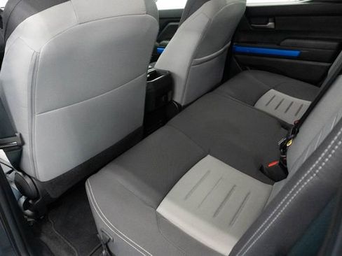 Used 2025 Toyota Tacoma TRD Off-Road image 19