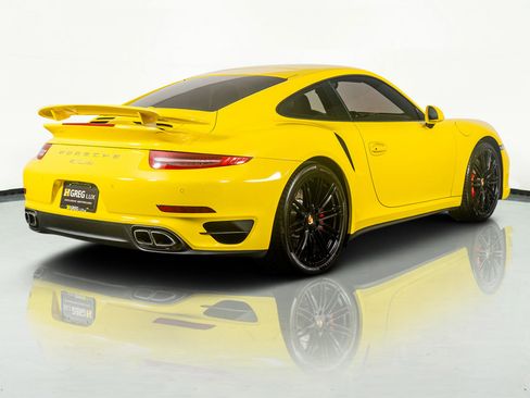 Used 2015 Porsche 911 Turbo w/ Sport Chrono Package image 11