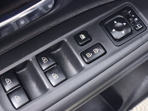 Used 2020 Mitsubishi Outlander SEL AWD/4WD image 26