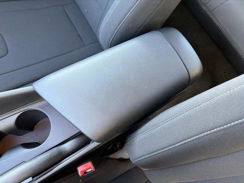 Certified 2025 Hyundai Elantra Sport image 23