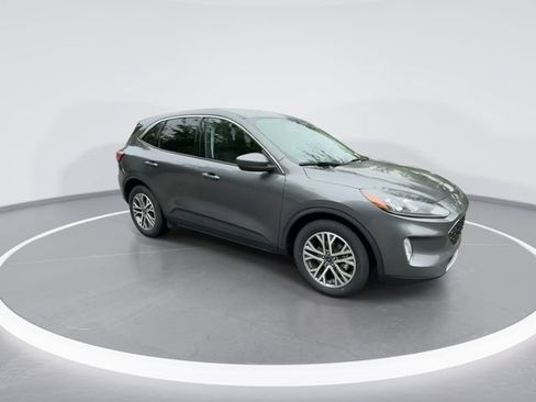 Used 2022 Ford Escape SEL w/ Technology Package FWD image 2